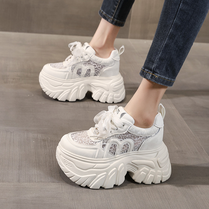 Giày sneaker nữ đế dày lưới thoáng khí phong cách daddy — màu hồng