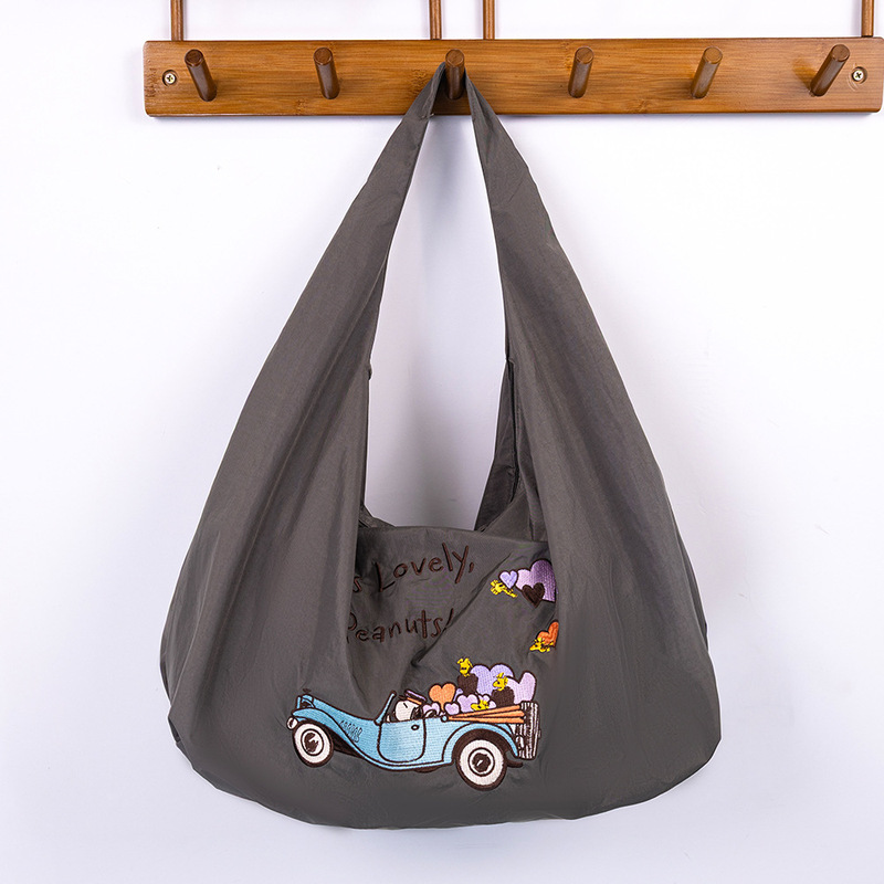 新しい夏のニッチ刺繍クロスボディハンドバッグ高品質防水ナイロンショッピング大容量脇の下バッグ|undefined