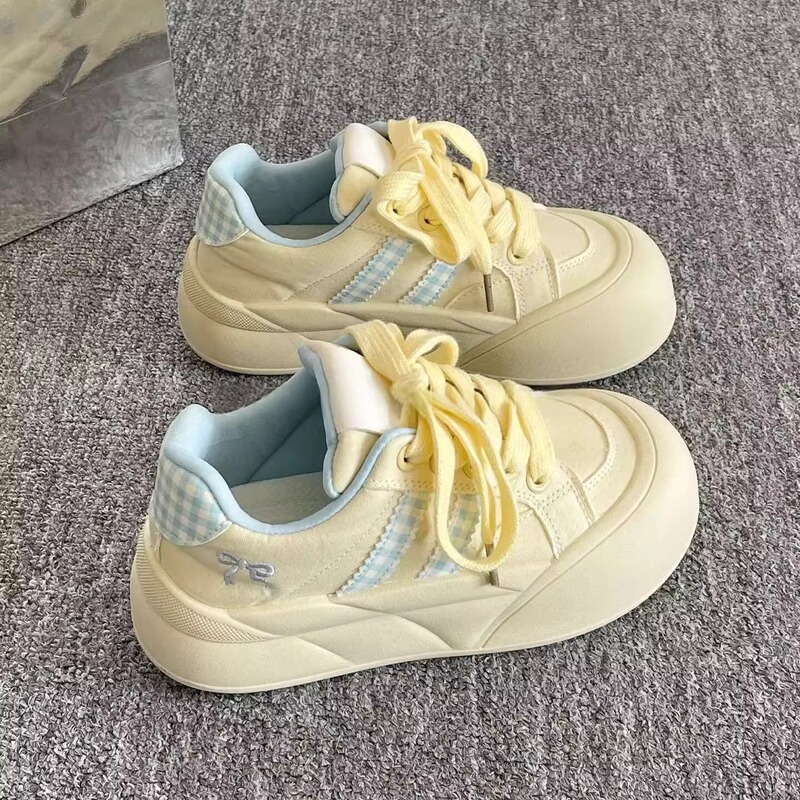 Thick-Soled Breadboard Shoes for Women, Retro Chic Niche Ins Trend Versatile Ugly-Cute Big-Toe White Sneakers for Women Thick-Soled Breadboard Shoes for Women, Retro Chic Niche Ins Trend Versatile Ugly-Cute Big-Toe White Sneakers for Women