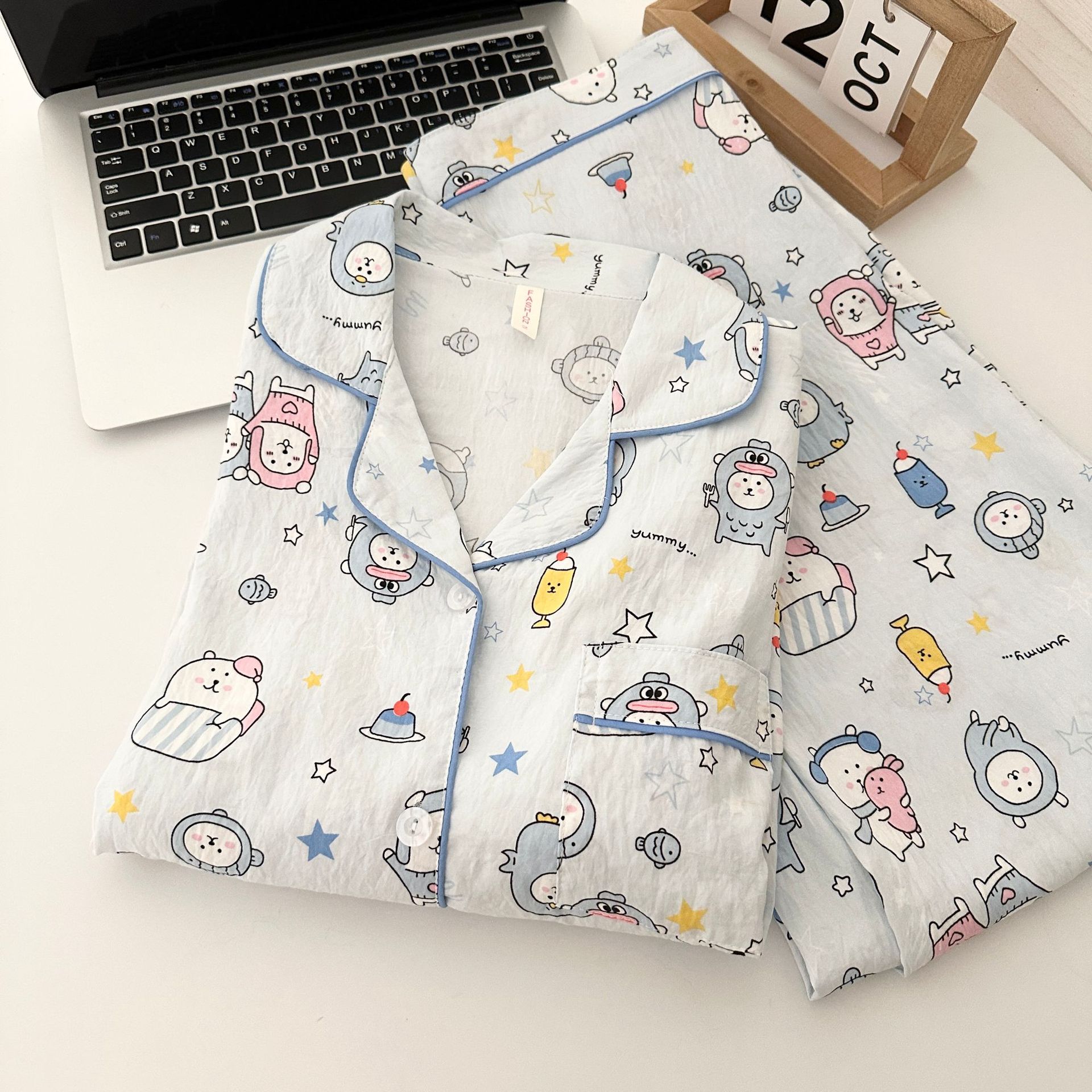 Al por mayor transfronterizo primavera y otoño dulce dibujos animados nubes de algodón pantalones de manga larga pijamas de niñas vestidos de hogar