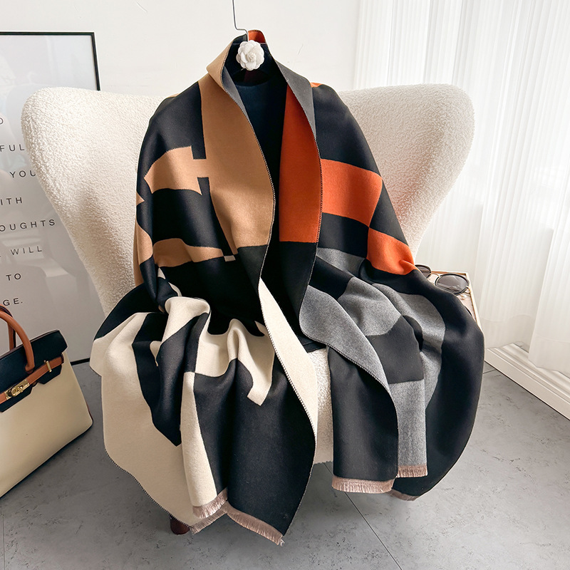Women's Elegant Basic Color Block Viscose Fiber Scarf display picture 1