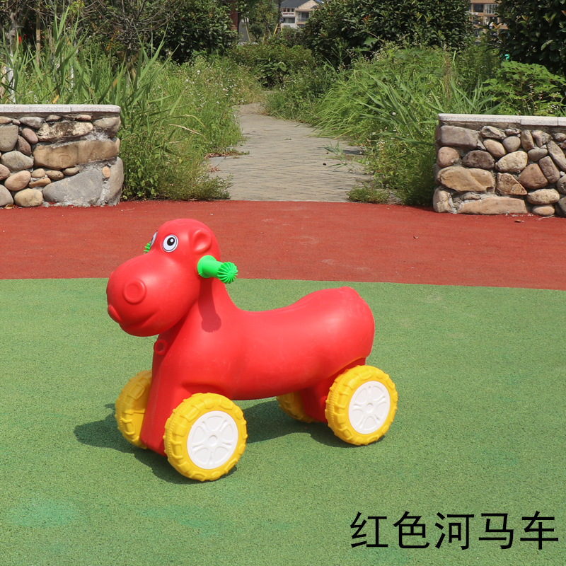 유백색 붉은 하마 마차