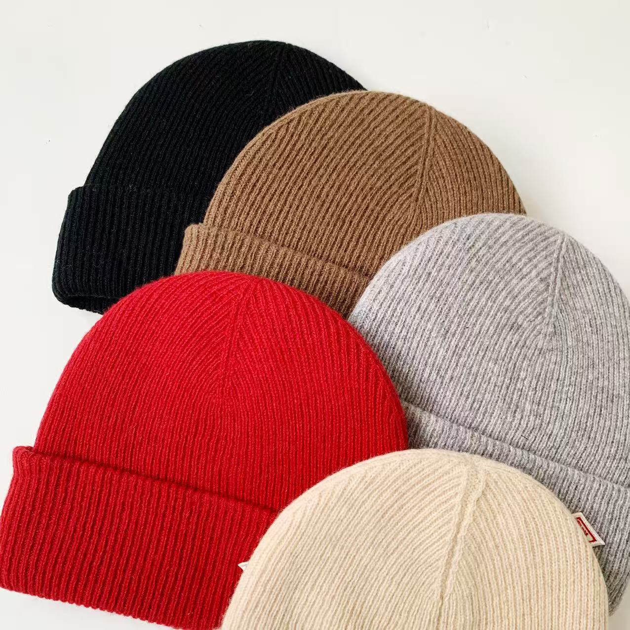 货号25A1759秋冬新款日系字母刺绣小标羊毛细线纯色帽子