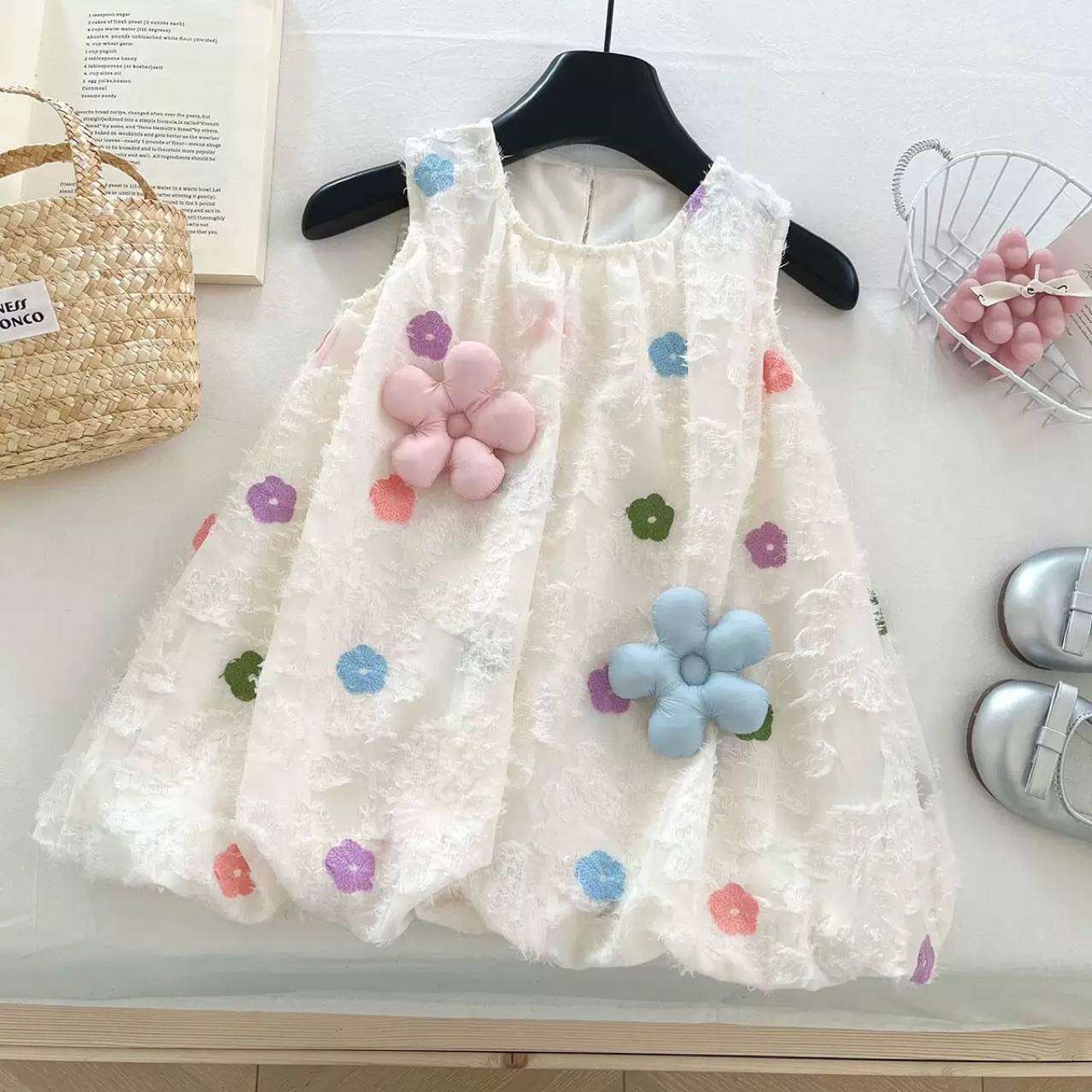 Girls Princess Dress Sleeveless Summer Dress 2025 New Summer Sweet Baby Summer Style Super Fairy Skirt