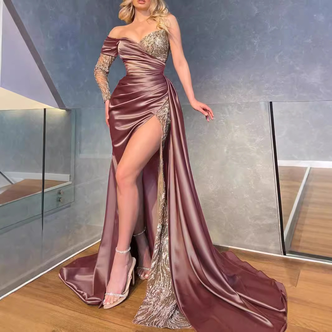 GraceChic 2024 New European And American Style Plus Size Women's Lace Big Hem Sexy Long Dress With Train For Banquet Evening Gown_voghion.com