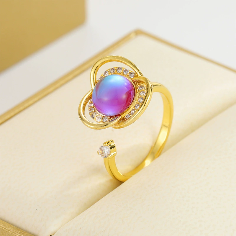 Golden trend ring, 750 sample gold, simple and elegant design, on index finger