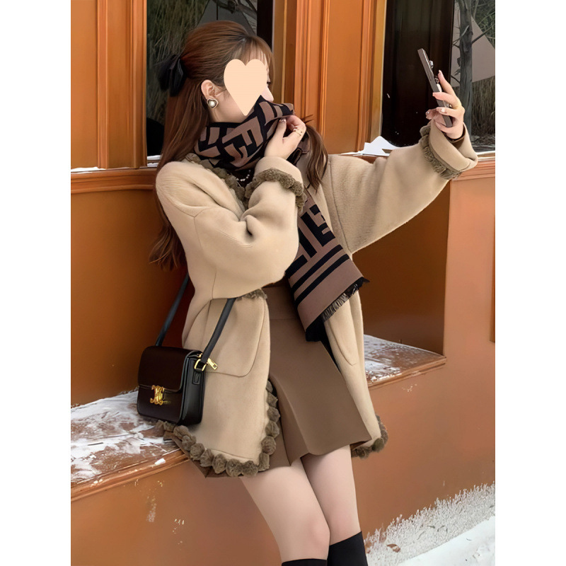 New autumn and winter knitted long-sleeved shoulder sweater jacket for women with niche design loose casual cotton top