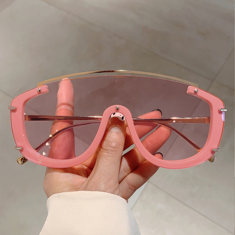 70g Weight Full Frame Glasses Structure Sunglasses Classification PC, UV400 Protection Lens Material Special-Shaped Mirror Glasses Style Travel, Party Occasion Solid Color Pattern Unisex Gender Simple Style, Streetwear Style Pink, Gold Color Simple Style Streetwear Solid Color PC UV400 Protection Special-Shaped Mirror Full Frame Women's Sunglasses 3