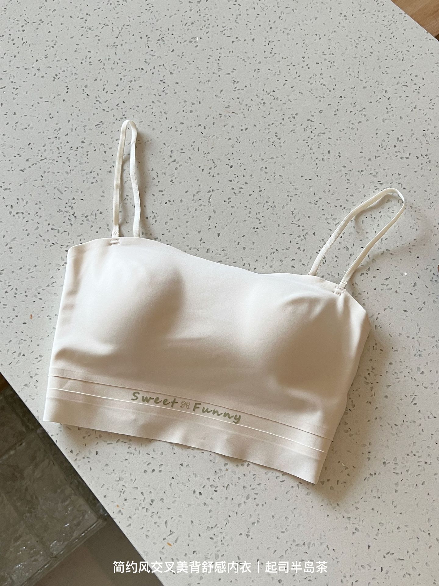 Ventas directas de fábrica comercio electrónico transfronterizo sudeste asiático Vietnam Tailandia ropa interior chaleco simple hueco hermoso espalda cómodo sujetador de texto