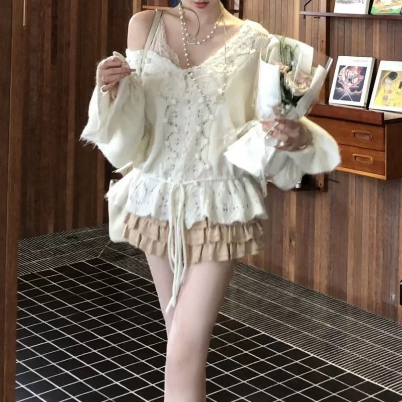 直播现货钩花镂空毛球v领长袖针织衫女早秋季设计感抽绳毛衣上衣|undefined