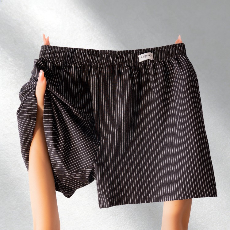 Pantalones de algodón para hombre, pijamas desnudos, 2026 nuevos pantalones cortos cómodos a rayas simples