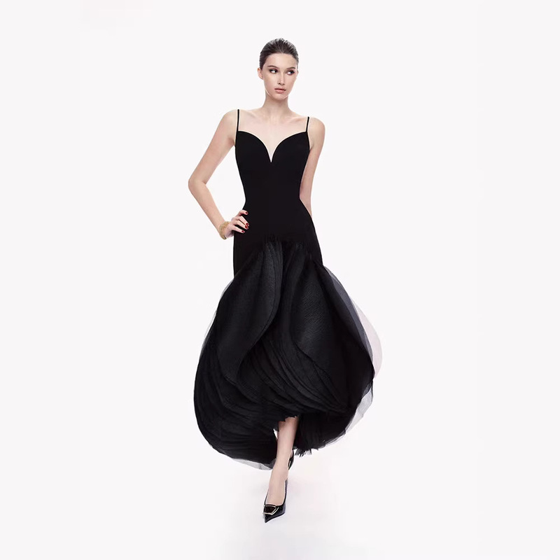 In-Stock Vietnamese Niche Design Petal Strap Long Dress, Elegant and Graceful Waist-Cinching Dress 60001 In-Stock Vietnamese Niche Design Petal Strap Long Dress, Elegant and Graceful Waist-Cinching Dress 60001