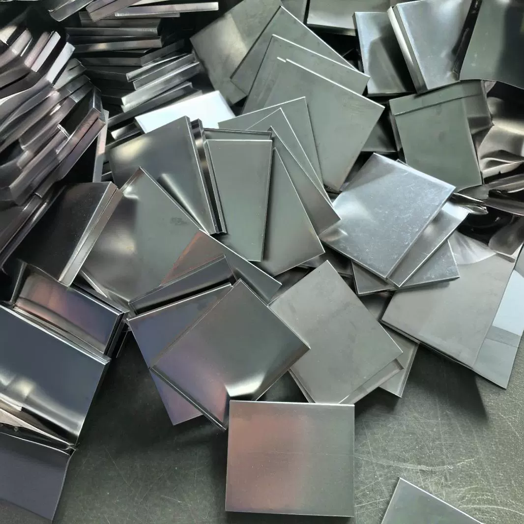 Electronic and electrical shielding cover hardware stamping production and processing mold design and manufacturing Shenzhen source manufacturer