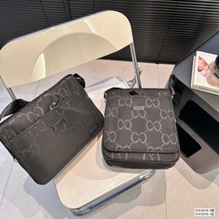 外贸出口G家邮差包单肩斜挎大容量男包百搭相机包休闲印花小方包