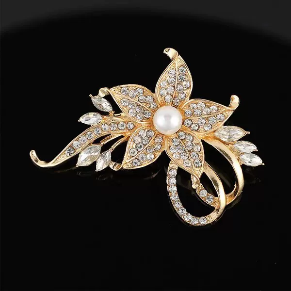 【Crystal brooch】