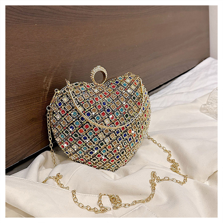 Plata Colores Oro Metal Forma De Corazón Diamante De Imitación En Forma De Corazon Bolsos De Noche display picture 7
