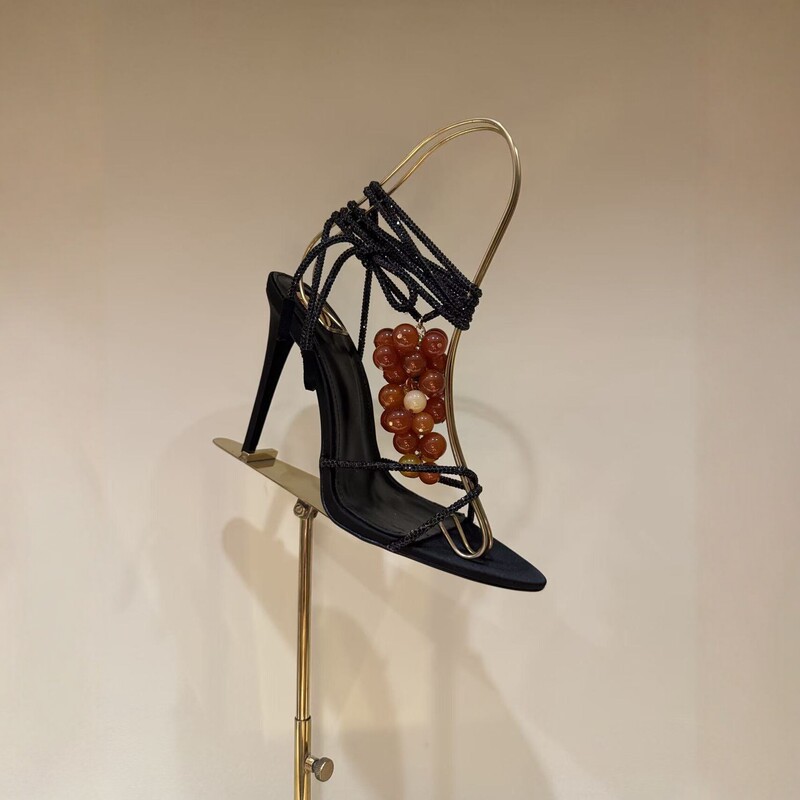 2026 Grape Vine Decorated High-Heel Sandals for Women, Thin Heel, Pointed Toe, European and American Style, Strap Design, Genuine Leather, High-End Feel 2026 Grape Vine Decorated High-Heel Sandals for Women, Thin Heel, Pointed Toe, European and American Style, Strap Design, Genuine Leather, High-End Feel
