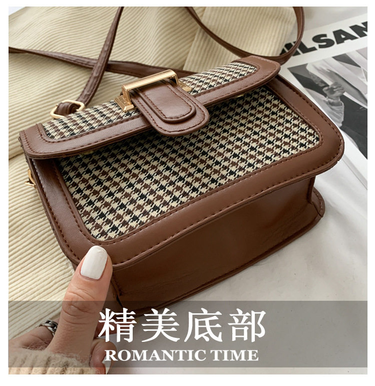 Fashion One-shoulder Messenger Small Square Bag display picture 21