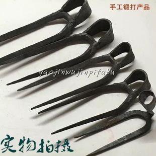 Two pecking two-tooth hoe hand-forged two-tooth nail rake open wasteland farming soil turning fork hoe tip head loading and unloading durable