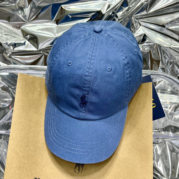 小馬標野球帽の女性は柔らかいトップの広いつばを合わせて顔の小さいアヒルの舌の帽子の運動の日よけの男性の女性を見せます。