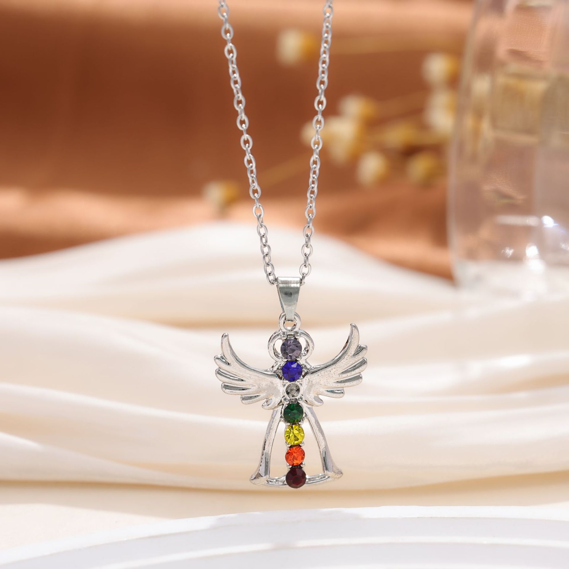 Venta caliente transfronteriza europea y americana colgante de amor de diamantes coloridos en forma de corazón collar de mujer collar de unicornio regalo del día de la madre