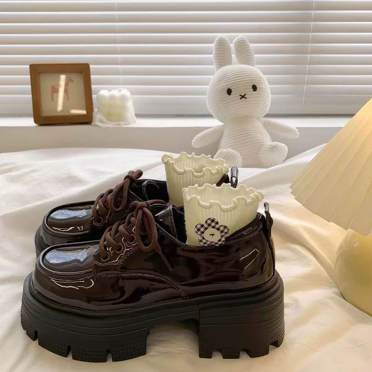 Мода Мэри Джейн Летние маленькие кожаные туфли женщины в британском стиле 2024 новые ботинки Lefu черные туфли на шнуровке