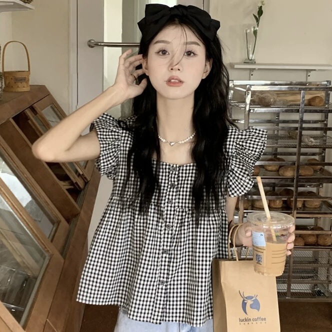 French Style Plaid Small Flying Sleeve Shirt Women's Spring and Summer New Design Sense Niche Shirt Loose Short Top French Style Plaid Small Flying Sleeve Shirt Women's Spring and Summer New Design Sense Niche Shirt Loose Short Top