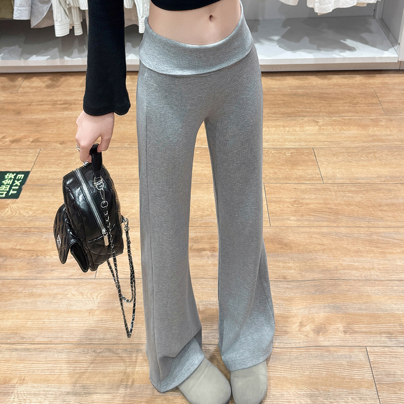 灰色翻腰微喇叭裤女秋冬2025新款裸感云朵裤小个子显瘦修身运动裤