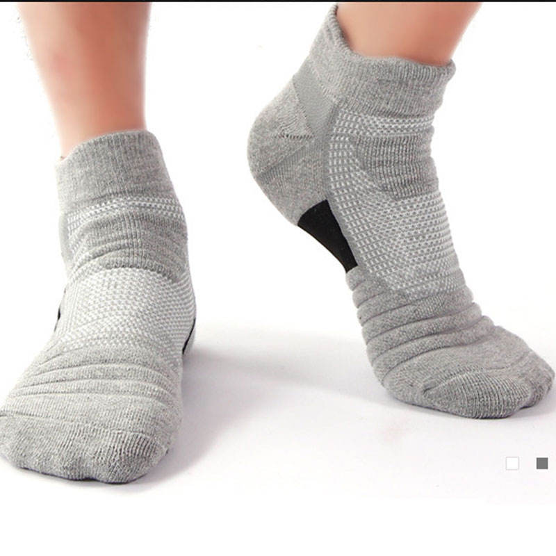 Wholesale Custom Logo Breathable Outdoor Ankle Sports Socks for Boys Like Little Terry