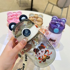 子供用の新しいストローカップ、ポータブルでかわいい、男の子と女の子向けの超かわいい、見栄えの良い夏用ウォーターボトル