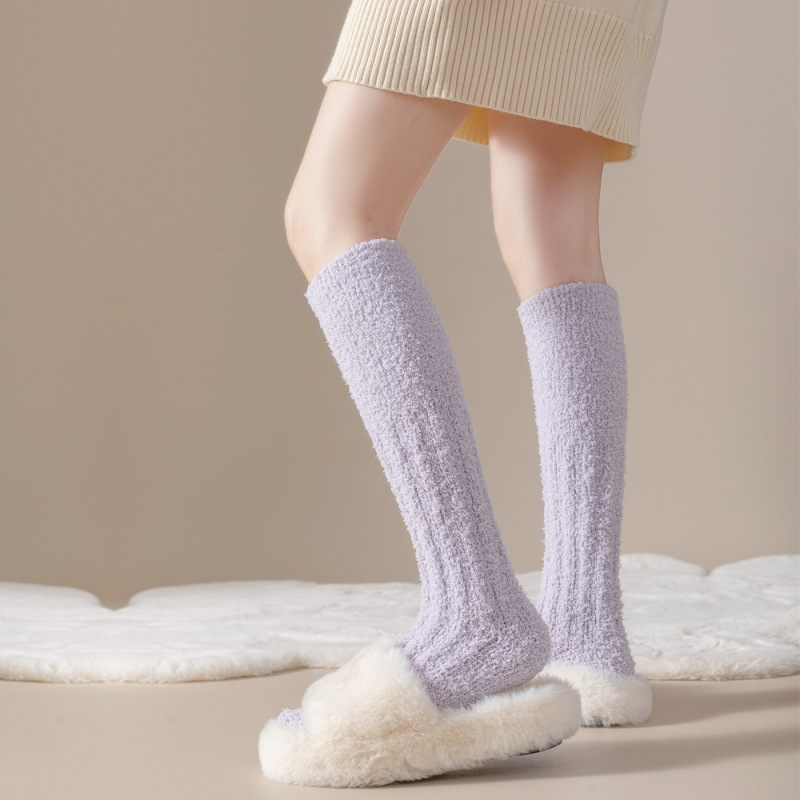 サンゴの靴下の女性の冬のすねの月子の靴下は厚い保温の室内の床板の靴下の秋冬の睡眠の家庭のストッキングを温めます。|undefined