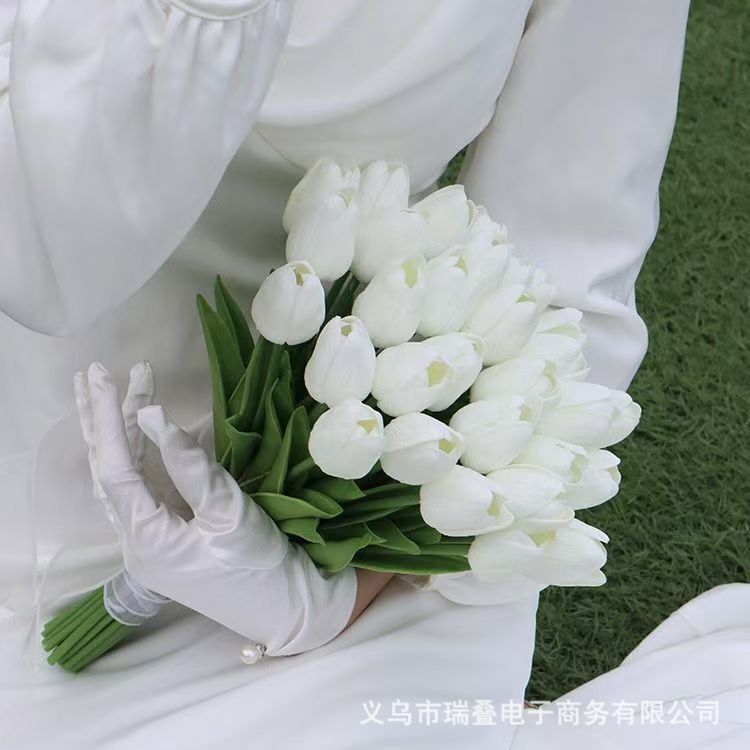 チューリップ造花、高級造花、濡れたリビングルームのライト高級屋内テーブル装飾、高級花束装飾装飾品|undefined