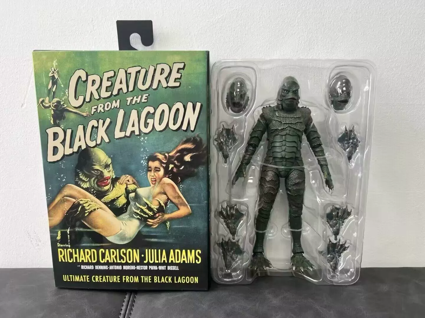 NECA 04822 Global Monster Black Lag Lagger биологический рыбаакер 7-дюймовая движущаяся модель коробка