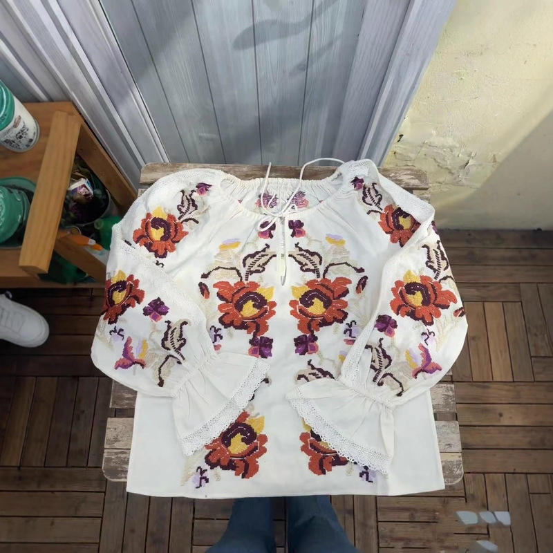 Nanyou Shirt New Style French Elegant Floral Embroidery Lace Splicing Bell Sleeves Round Neck Drawstring Shirt
