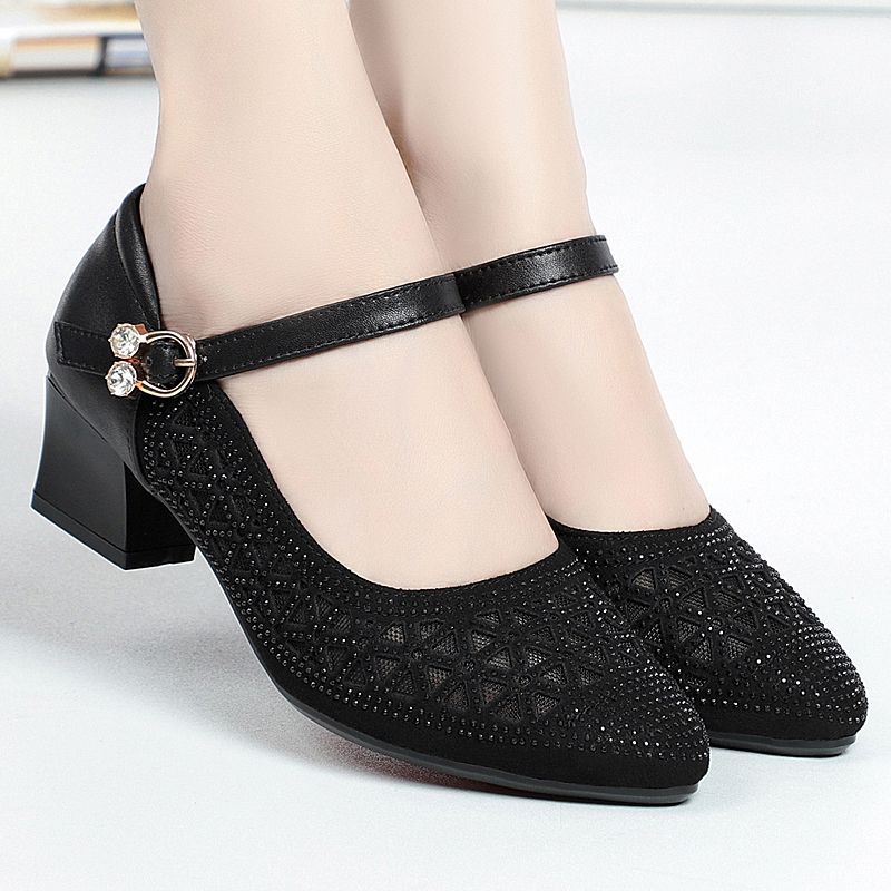 Sandalias de mujer 2026, nuevo modelo, sandalias de tacón alto, sandalias de malla, perforadas, transpirables, zapatos nuevos con suela blanda para mamá image 7