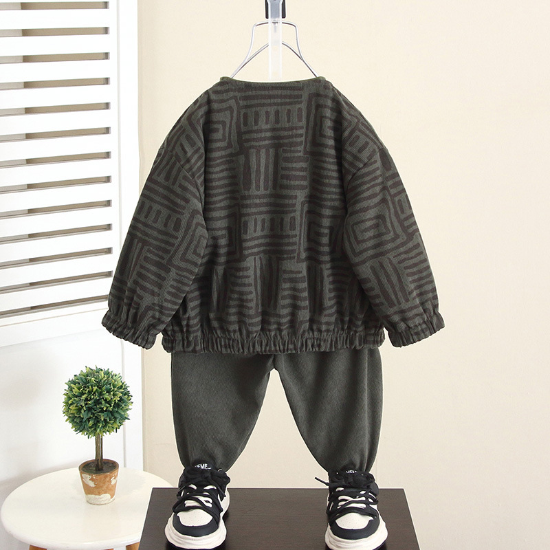 6077 Conjunto de chaqueta de primavera y otoño de estilo occidental para niños 2024 Nuevo traje de tres piezas de cárdigan de pana coreana de otoño para niños