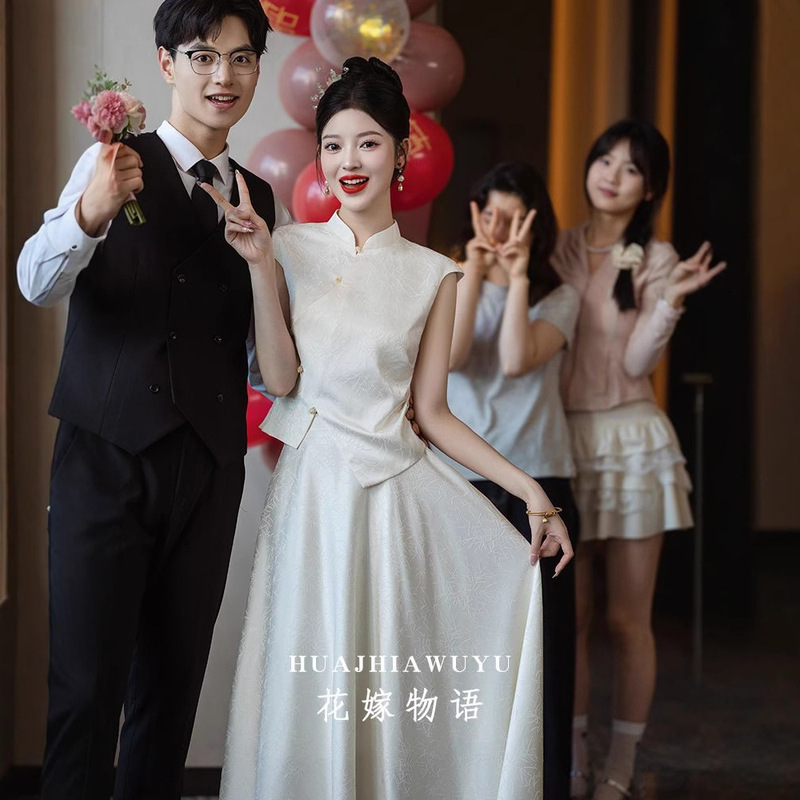 プラスサイズファットmm婚約チャイナドレス改良ドレススーツ2025新しい新しい中国風の証明書ドレスドレッシングローブ結婚式|undefined