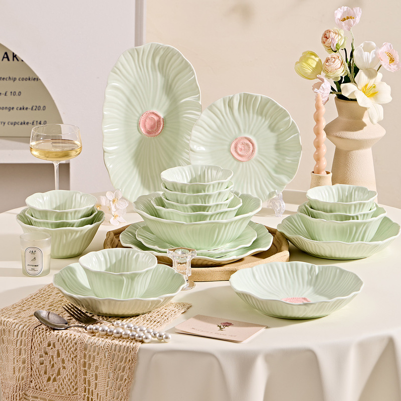 Creamy French-Style Fashionable Ceramic Bowl and Plate Set, New Household Tableware, Housewarming Bowl and Plate Gift Box Creamy French-Style Fashionable Ceramic Bowl and Plate Set, New Household Tableware, Housewarming Bowl and Plate Gift Box
