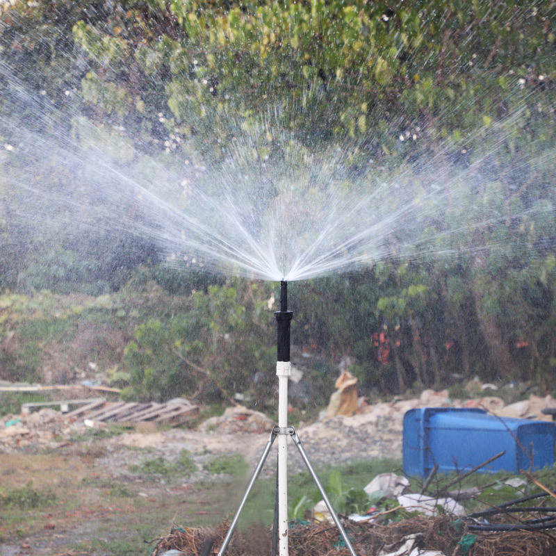 Precio unitario del rayo de plástico rotativo automático enterrado en el jardín de la lluvia sin impuestos