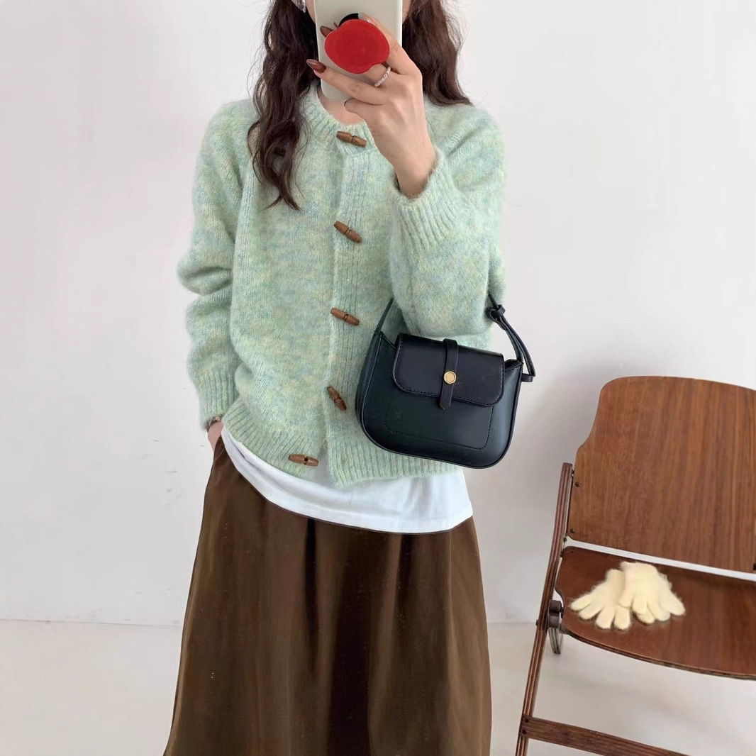 Gentle Style Round Neck Horn Button Knitted Cardigan for Women 2025 Autumn and Winter New Loose Soft Waxy Versatile Sweater Jacket