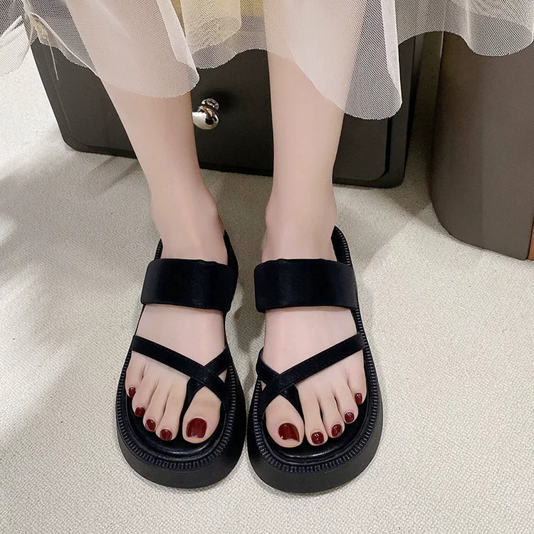 Beach summer slippers, 2024 years