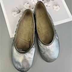 西班牙MD女鞋春夏款银色真皮时尚舒适圆头浅口缩褶一脚蹬平底单鞋