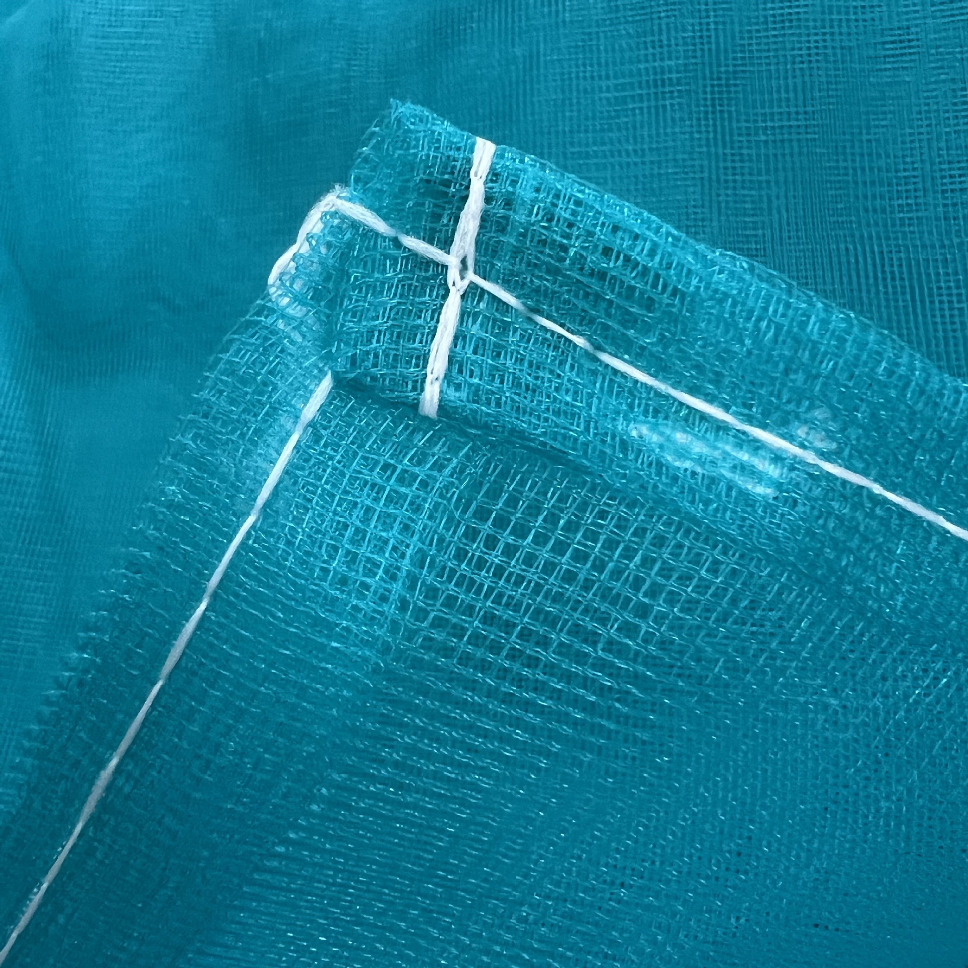 831E89999D0FEF4E8F091E5A4E7D9B