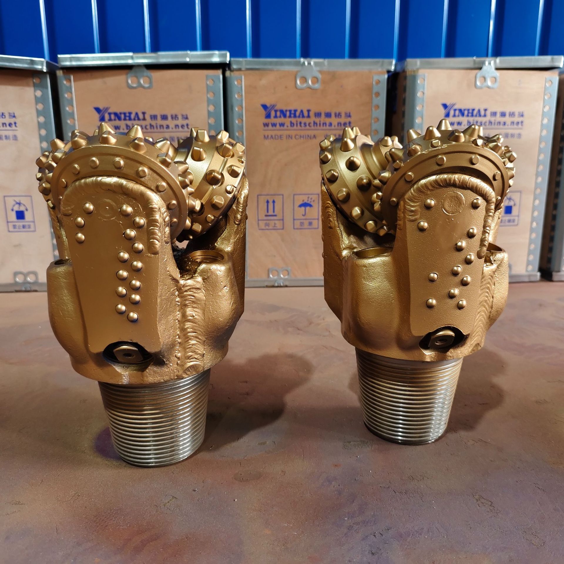 三牙轮钻头厂家供应小油井81/2517矿用工程潜孔钻水井地钻机