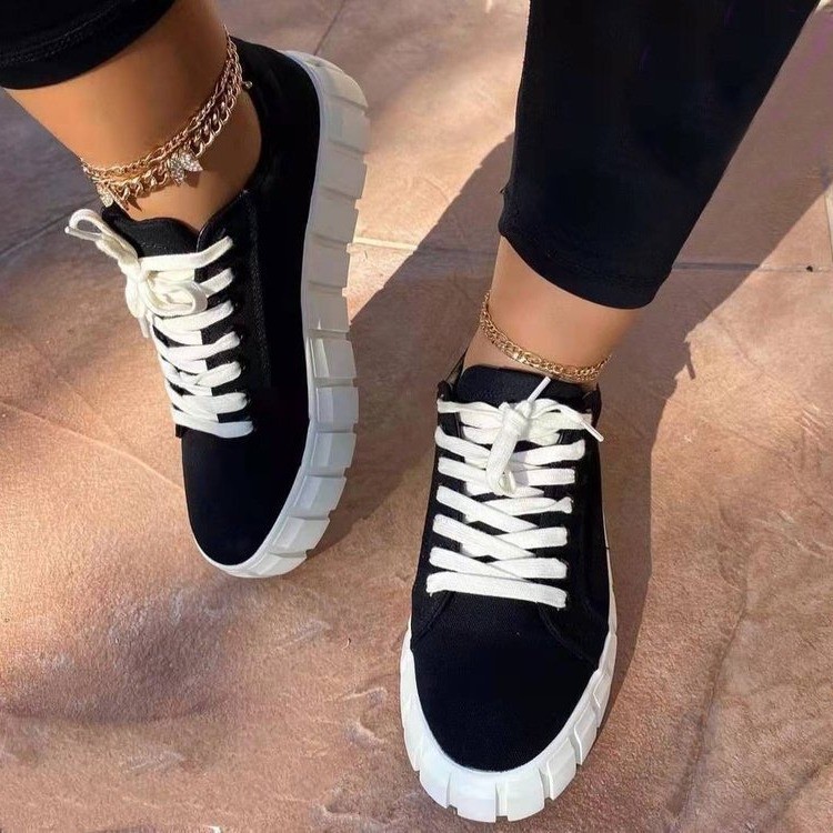 Donne di grandi dimensioni con suola spessa e suola piatta casual allacciata per scarpe da coppia alla moda in versione coreana da donna_voghion.com