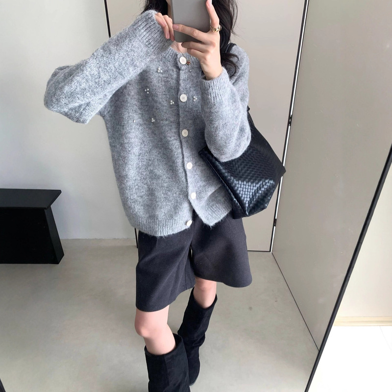 韩系时尚慵懒风圆领毛衣外套女春秋冬设计感重工钉珠针织女开衫潮|undefined