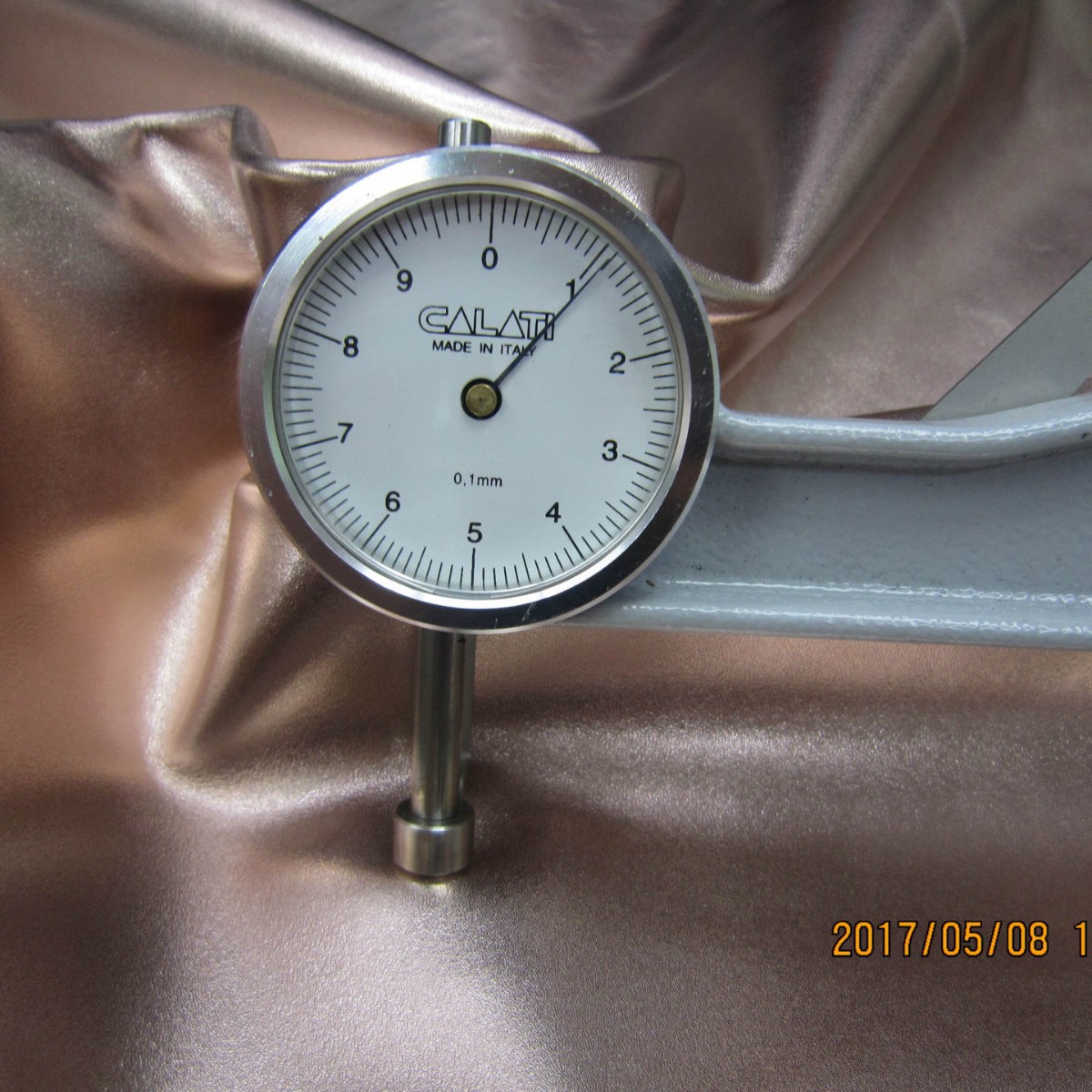 玫瑰金香槟金贴膜头层牛皮整张真皮皮料颜色