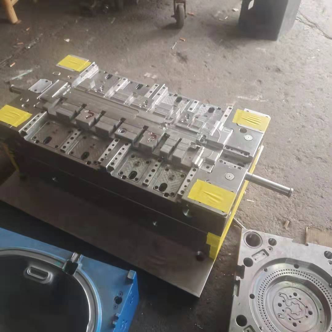 Injection Die Casting Mould Machining Zinc Die Casting Mould Injection Machining Zinc Alloy Parts Machining Aluminum Die Casting Mach