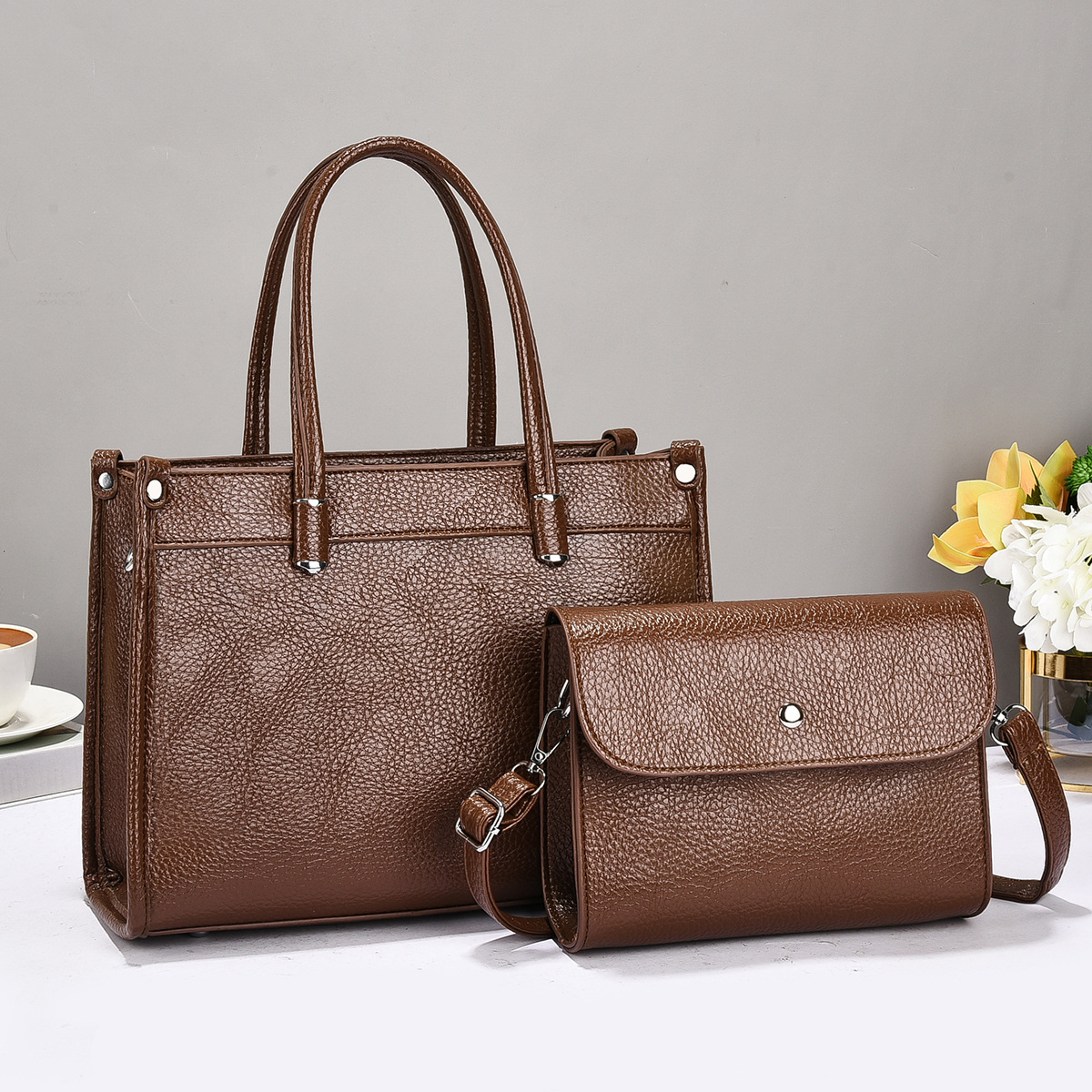 Bolsos para mujer 2025 nuevo estilo coreano bandolera de color sólido para mujer bolso vertical para teléfono móvil para mujer monedero versátil