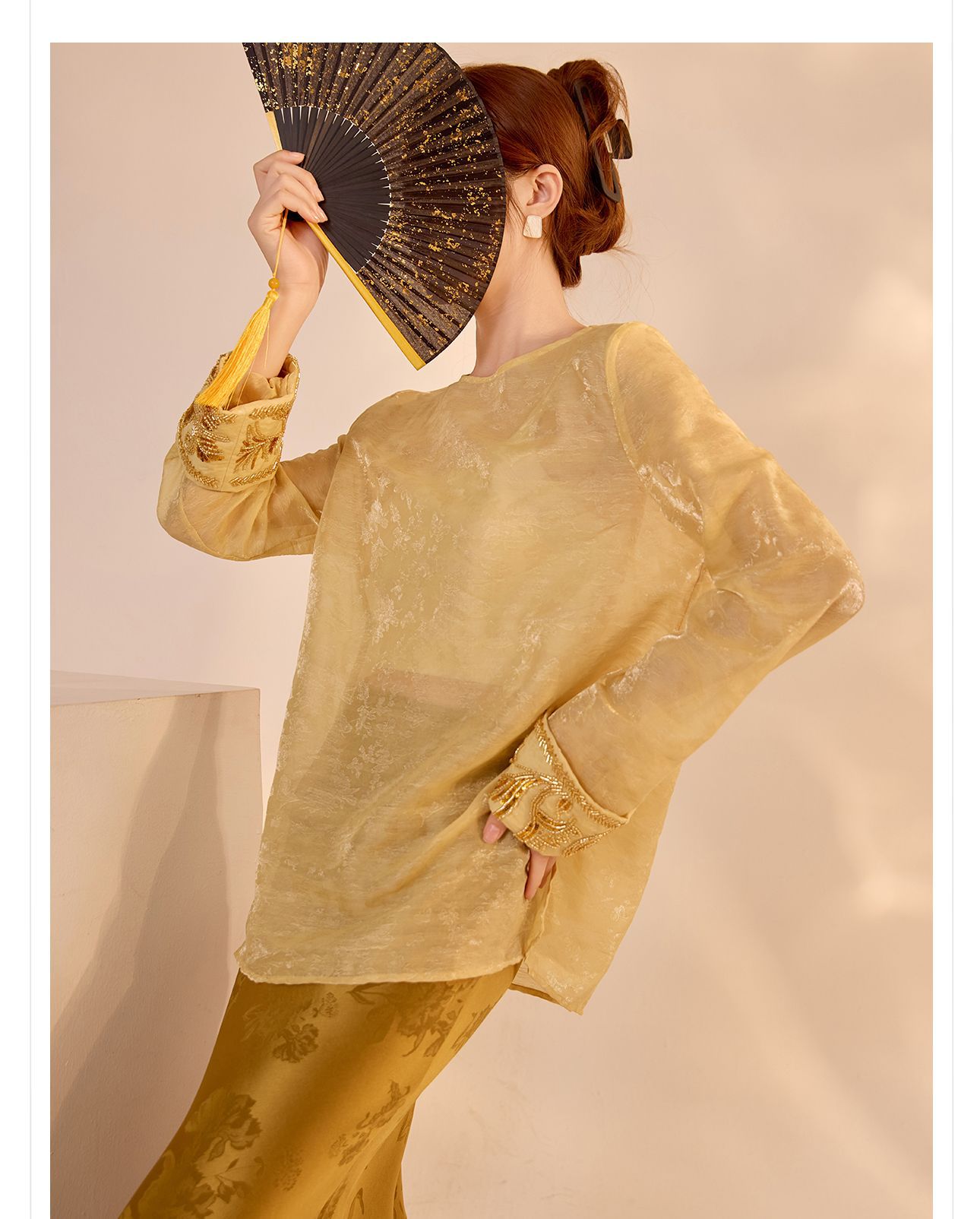 Áo sơ mi nữ dài tay phong cách Trung Hoa mới, đính cườm thêu tay, chất liệu rayon mỏng nhẹ N2071 — Màu hồng, Màu trắng be, Màu vàng nhạt chi tiết 30